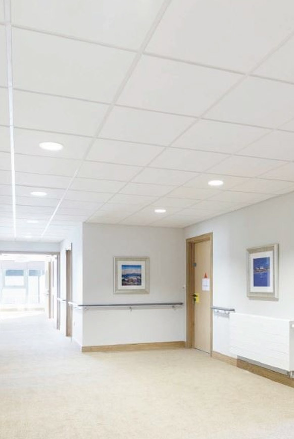 Cielorraso modular Plac-Tech® en espacio interior 5